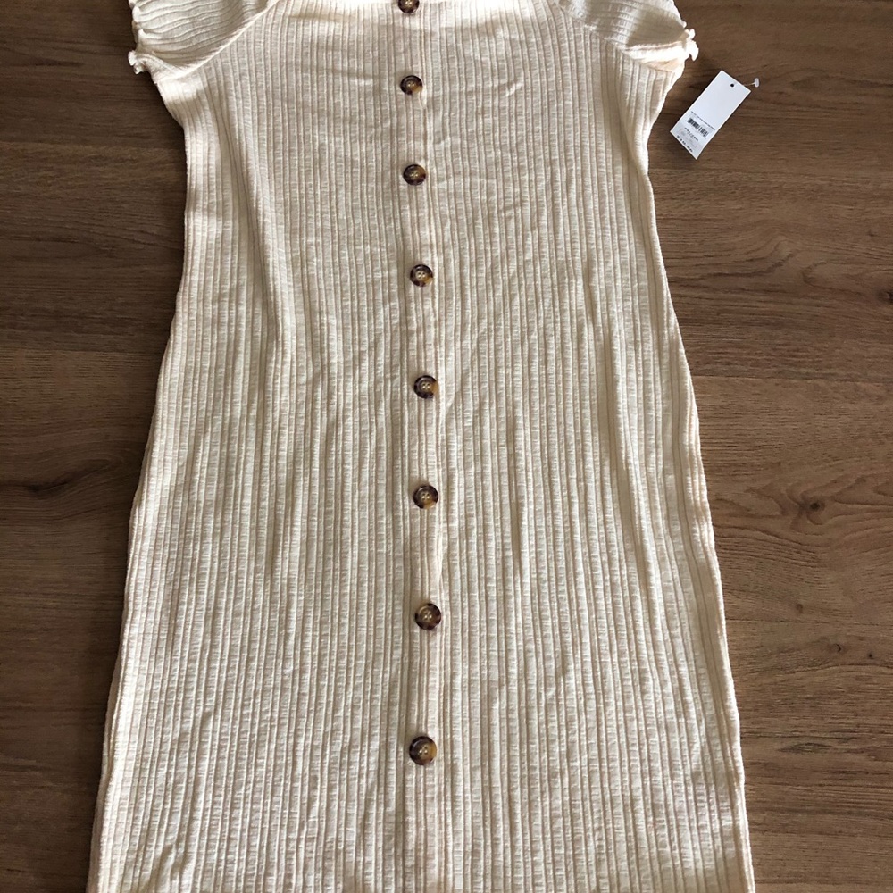 Off the shoulder rib dress.